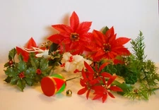 Lot Vtg 1950s/60s Plastic Flowers Christmas Holly Greens Berries Deer Sprigs #1