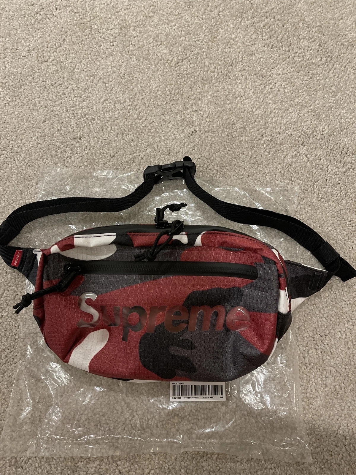 Neuf Authentique SUPREME FANNY PACK TAILLE 2021 CAMO Rouge Noir Blanc