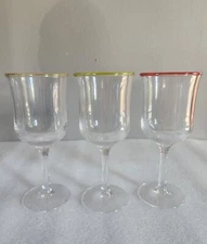3 Large Plastic Wine Glasses • Red - Green - Gold Rims