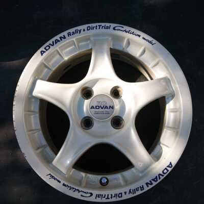 白ADVAN ART 14インチ　6j ＋38 PCD100 4H 2本　日本製 白ADVAN ART 14インチ 6j ＋38 PCD100 4H 2本 日本製 2026年最新