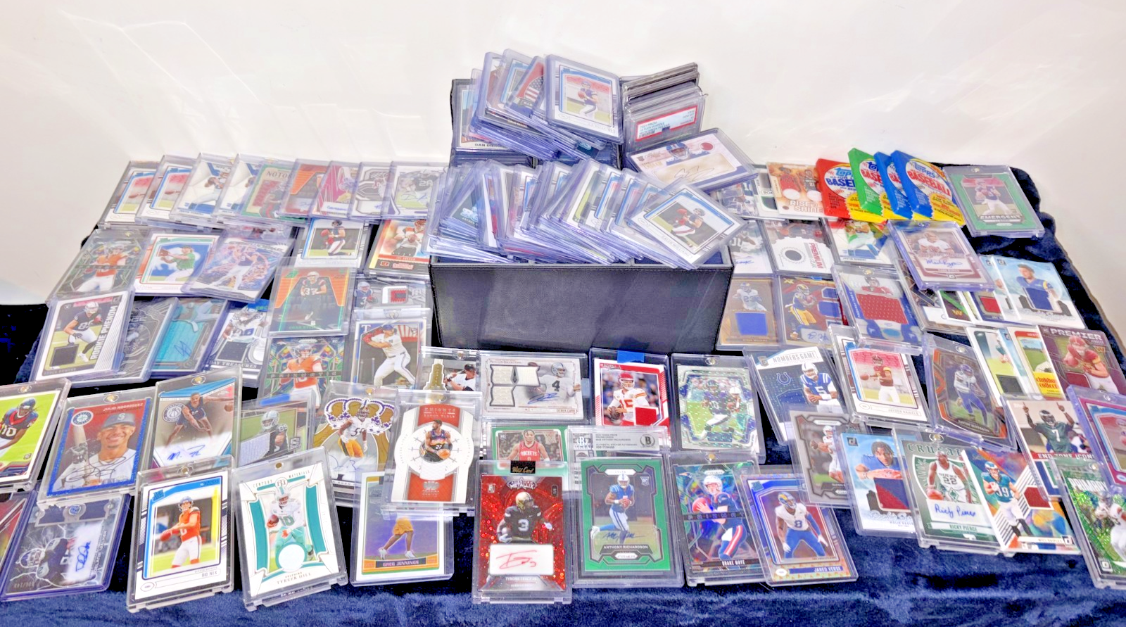 HUGE SPORTS CARD $$$$ PATCH CASE HIT AR AUTO NUMBERED CLR LOT COLLECTION PSA 10