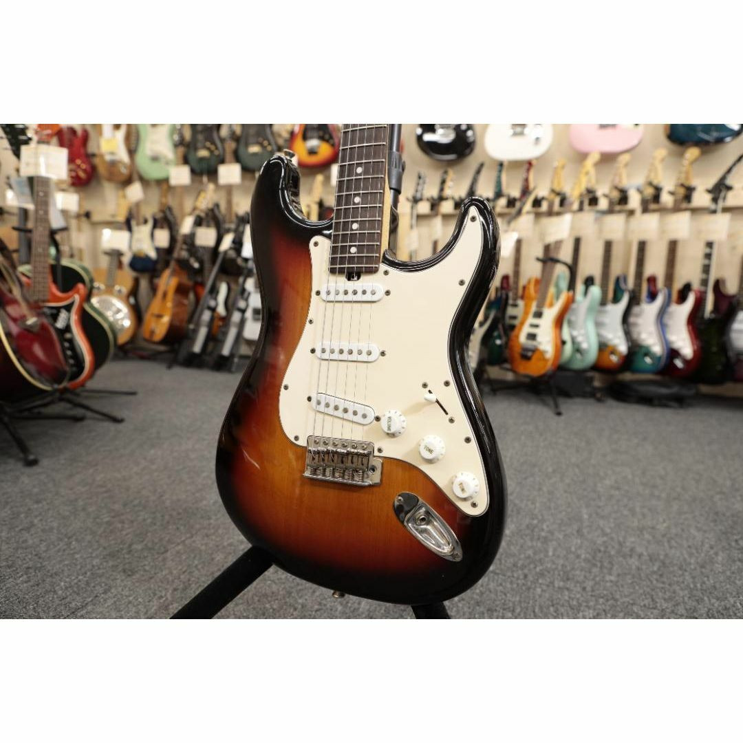 9147】 Bacchus blobal series ストラトキャスター