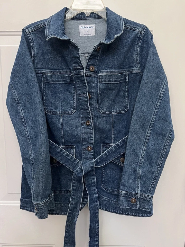 Classic Look Old Navy Medium Wash Denim Tie-Belt Jean Utility Jacket Size Medium - Image 4 of 4