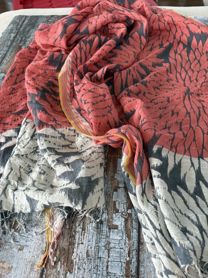 Epice Hermosa Seda y Algodón Naranja Gris y Blanco Estampado Bufanda Mantón Envoltura Foto 3 de 4