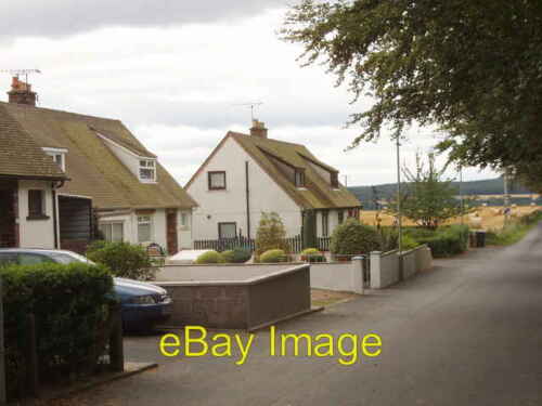 Photo 6x4 Knockiemill Cottages Turriff This row of three buildings in the c2007 - Picture 1 of 1