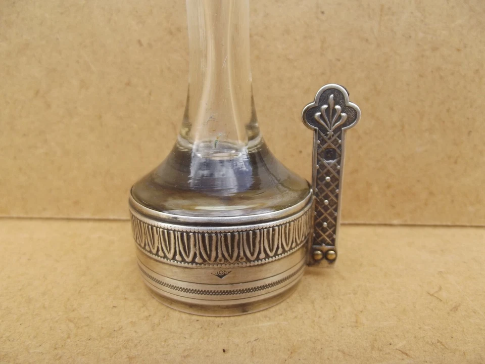 voiture Ancien pique fleurs bouquetière en cristal monture argent massif Minerve - Photo 3/4