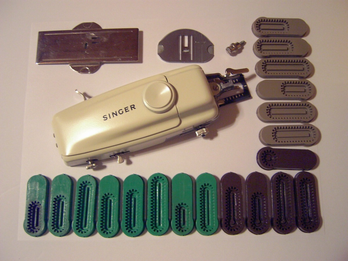 Singer Machine Accessories Buttonholer 161829 Original 19