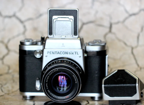 Pentacon Six TL 80mm f2.8 Camera Prism MC Biometar Carl Pentacon Six TL 80mm f2.8 Camera Prism MC Biometar Carl