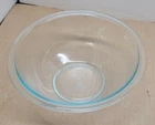 Pyrex 1.5 qt. 1.4L Round Flat Rim Small Mixing Bowl #323