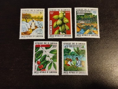 C0920 - Kamerun - 1973 - Mi 722 / 726 | Yv 536 / 540 - Fünfjahresplan - MNH **