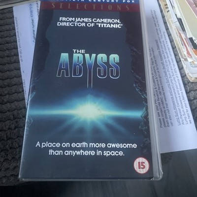 The Abyss VHS directed by James Cameron 1989 