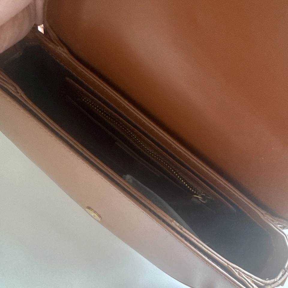 Bolso bandolera/hombro convertible marrón con solapa ZARA Foto 2 de 2