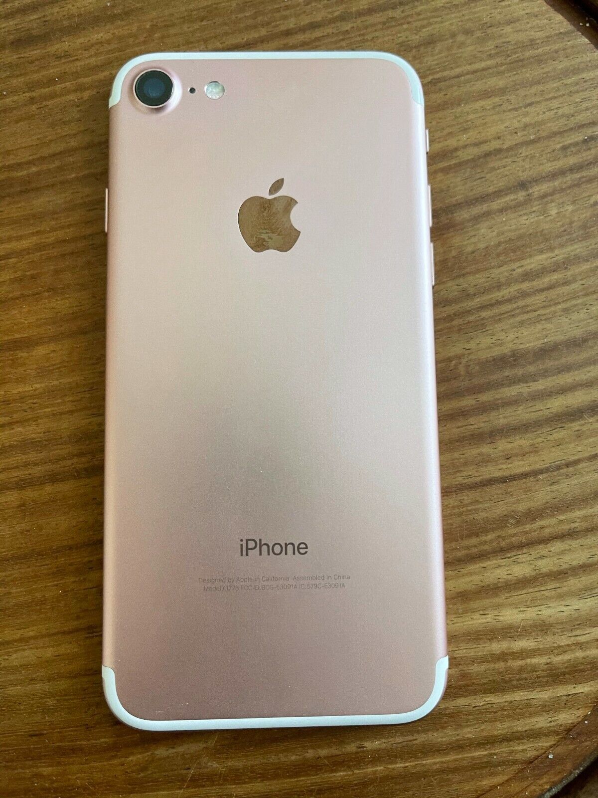 ブランドショッパー付き iPhone7 Rose Gold 128GB docomo