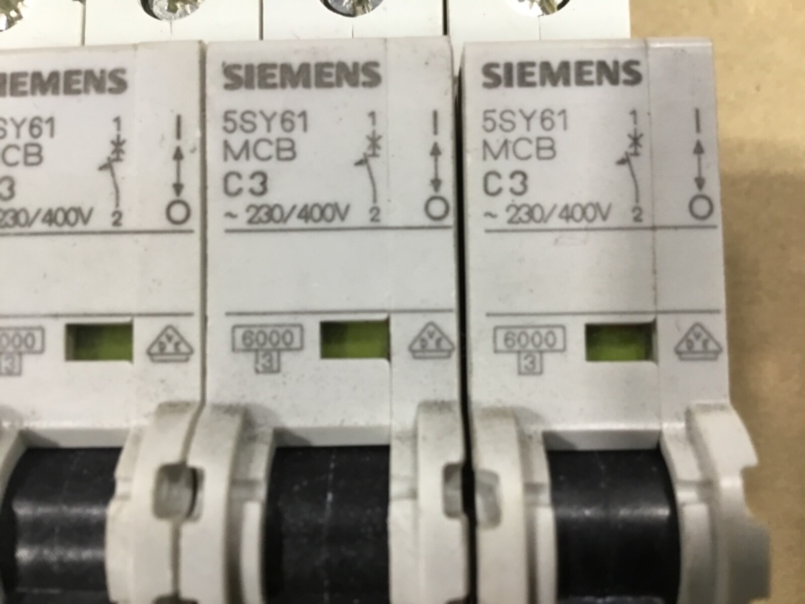 Siemens 5SY61 MCB C3 Interruttore Magnetotermico 5ST302. FC Ausiliario
