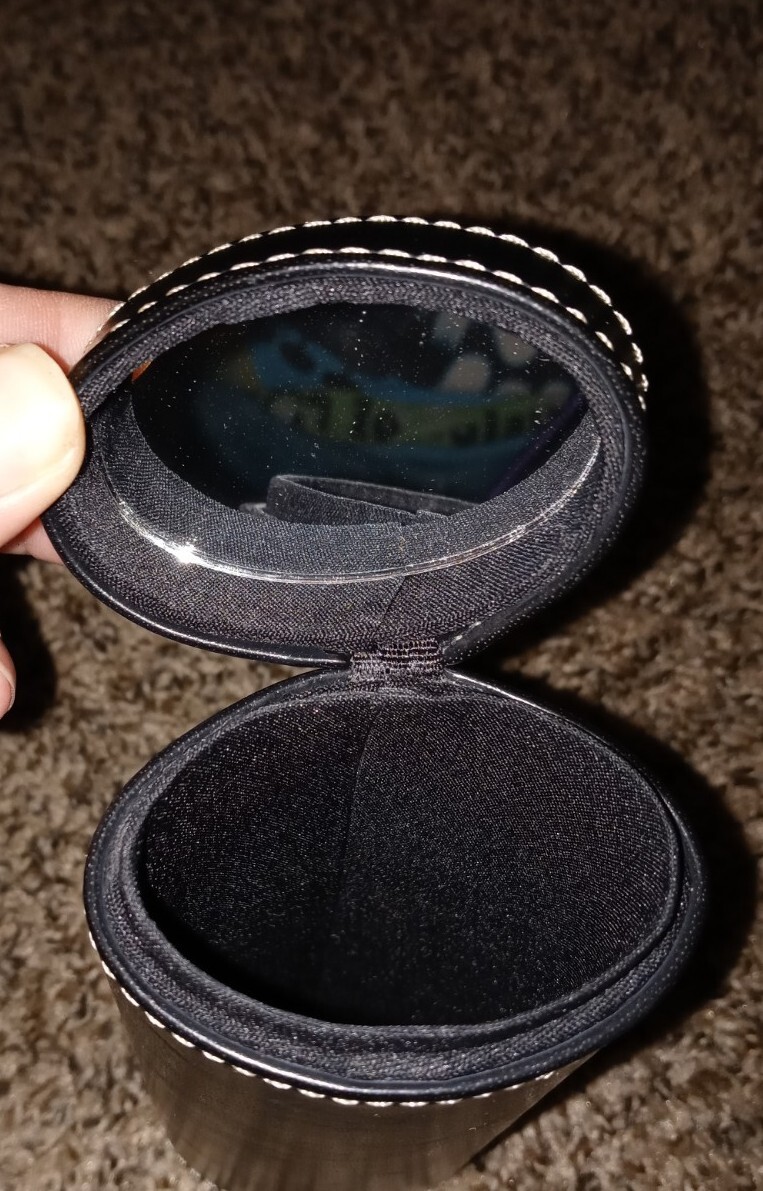 NWOT OVAL BLACK HARD EYEGLASS CASE W/MIRROR | eBay display picture 1