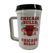Vintage 1996 Chicago Bulls NBA Insulated Beverage Mug Cup (22oz) Travel 