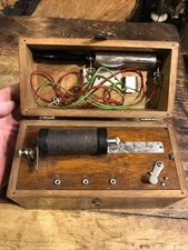 Antique 1800’s Vintage Quack Medical Electric Battery Device in Tiger Oak Case