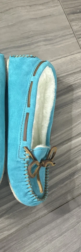 Minnetonka Suede Leather Faux Fur Lined Slip On Native Loafers 239691-011 US 10 - Image 4 of 4