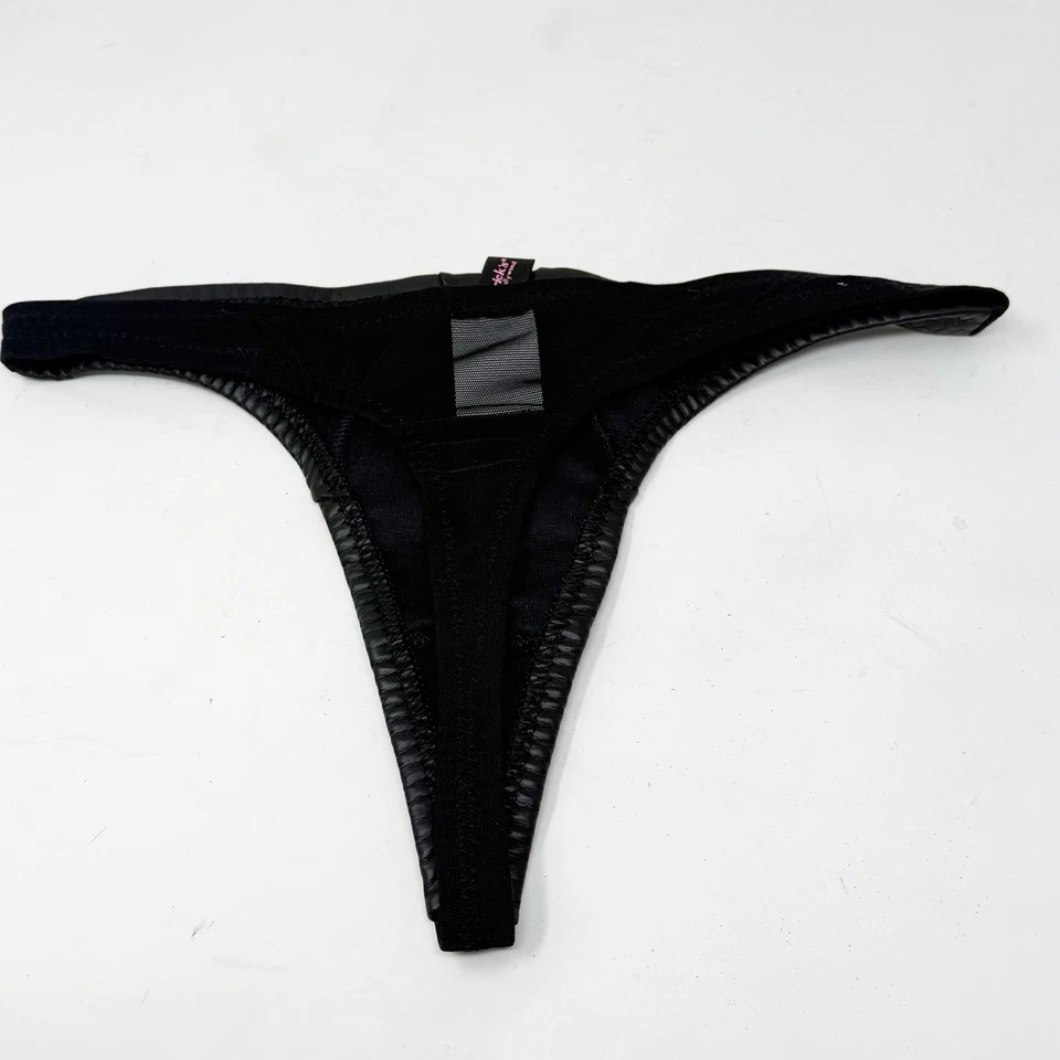 New Vintage FREDERICKS OF HOLLYWOOD Women’s Black Vegan Leather Thong USA Sz S - Image 2 of 4