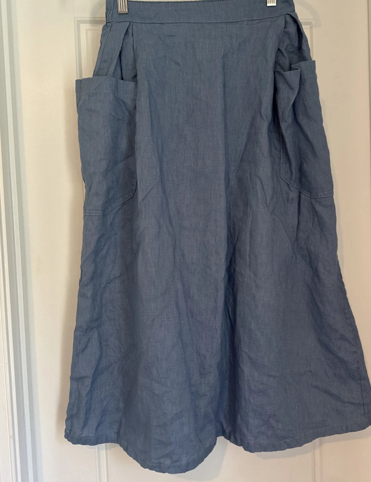 Lintico NWT Linen Relaxed Midi Skirt Marina Elastic Waist Cargo Pockets Size S
Opens in a new window