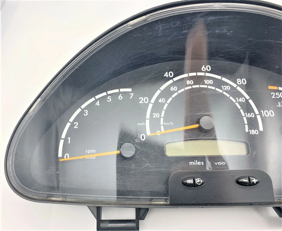 Instrumento cluster velocímetro 240K milhas fabricante de equipamento original 05-06 Dodge Sprinter 2500 3500 DSL - Imagem 2 de 4
