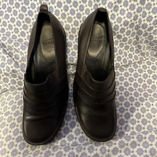 Dansko Aubrey Womens Sz EU 40 US  9.5 Brown Leather Pleated Slip-On Heel Clogs