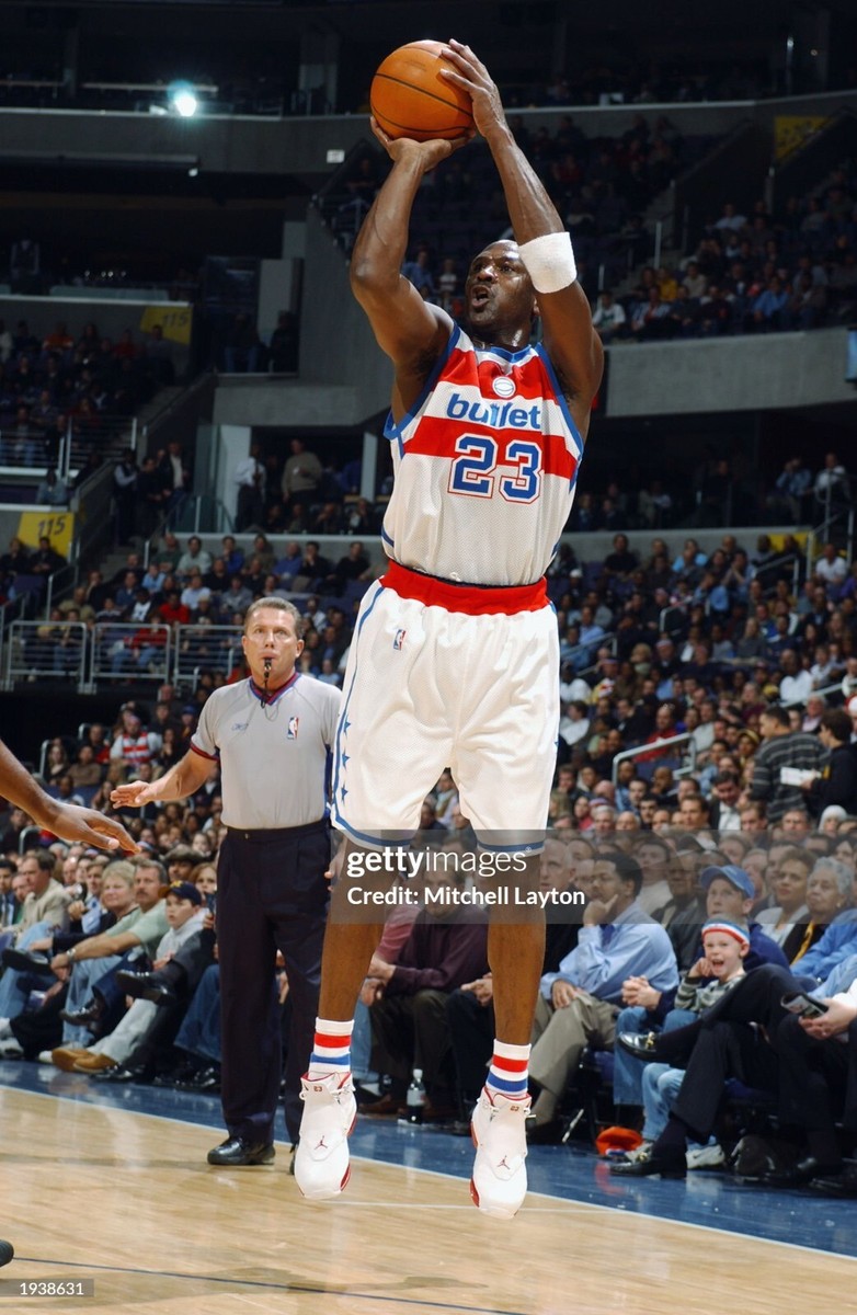 100% Authentic Michael Jordan Vintage Nike Bullets Jersey Size 44