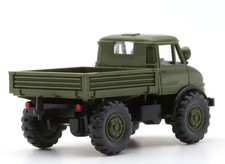 Mercedes Unimog U406 Modellauto 1:43 - Mit Individuellem Wunschkennzeichen & Vitrine (grün, 1977)
