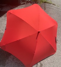 Blunt Executive 54 Umbrella For 2 If Needed Ultra Red For That Rainy Day New