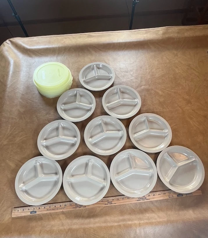 10 placas y tapas de microondas triple división Anchor Hocking PM486-TI EE. UU. Foto 3 de 4