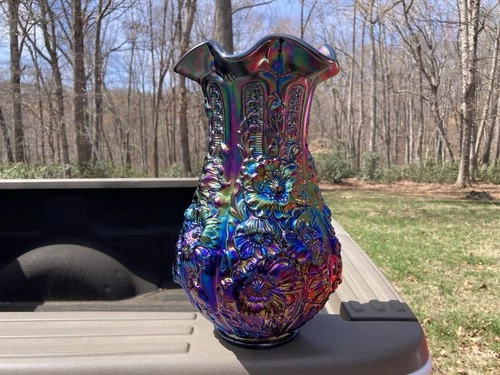 Gorgeous Electrifying Vintage Fenton Black Carnival Glass Poppy Show Vase