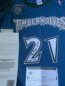 signed kevin garnett jersey