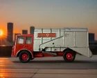 VINTAGE MATCHBOX KING SIZE RUFUSE TRUCK K-7 by LESNEY-Missing Rear Rubber Tire