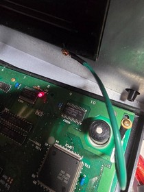 NEO GEO AES CONSOLE SYSTEM FOR PARTS OR REPAIR  POWERS ON NO CLEAR PICTURE #M24
