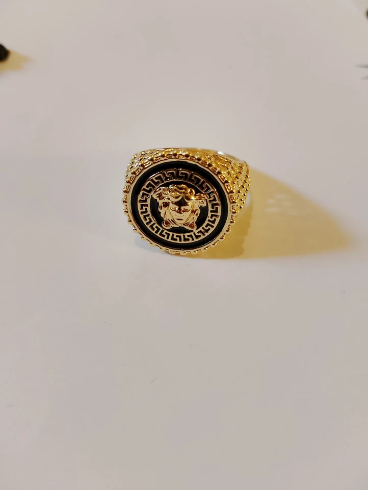 Очень красивое кольцо Versace - Изображение 2 из 4