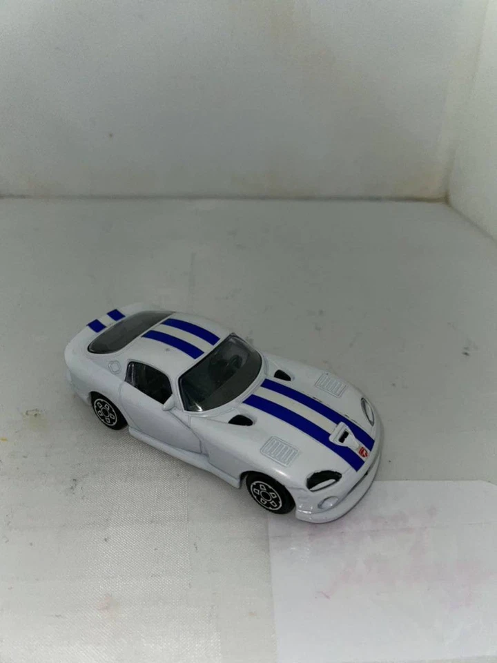 Burago Dodge Viper GTS 1/43 - Immagine 2 di 4