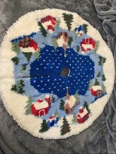 Vtg Christmas Holiday Tree Skirt Rug Latch Hook Christmas Village 41