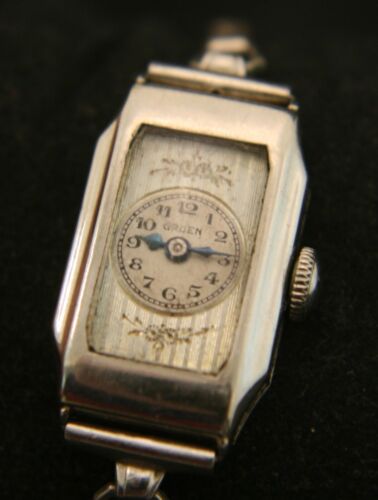 Vintage 1929 Ladies' Swiss 15J Gruen Guild A white gold filled wristwatch, runs