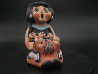 StoryTeller Jemez Vintage Caroline Sando 5 Children signed by Artist