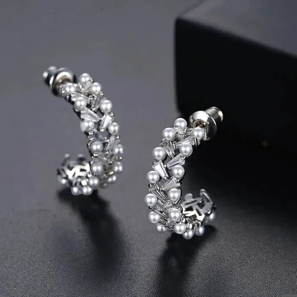 施华洛世奇水晶和珍珠 Adanya Dainty 耳环 S8 — 第 2/4 张图片