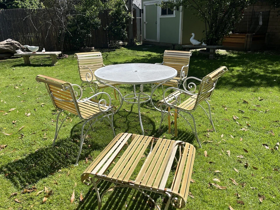 Brown & Jordan Vintage Solid Wrought Iron 5 Pc Set w/ Vinyl Straps. - Image 3 of 4