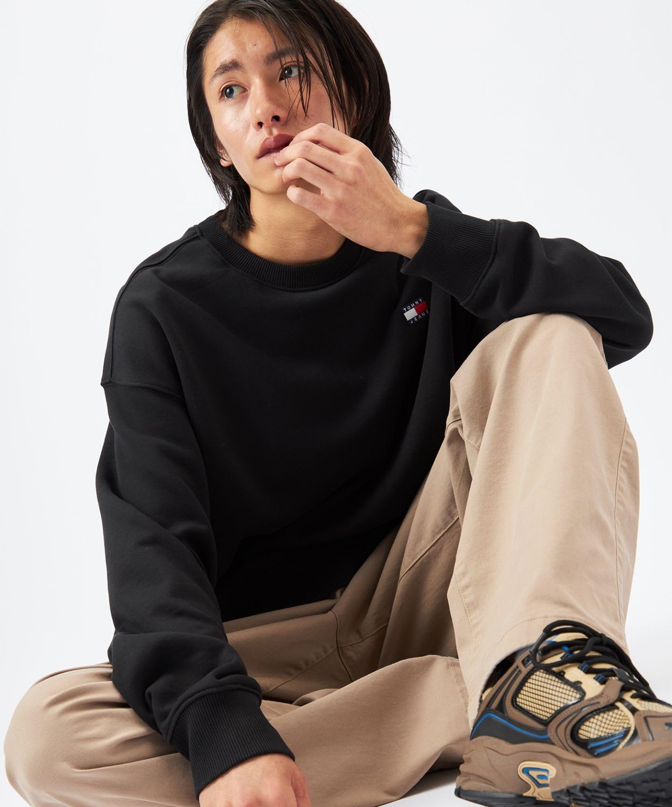 Tommy Hilfiger Relax Badge Crew Neck Sweatshirt DN00054 Small Black BDS image 5