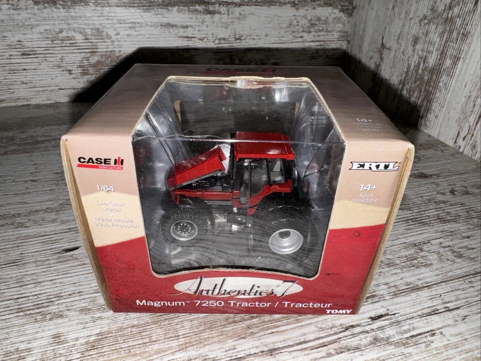 1/64 Case Ih Magnum 7250 Fwa Tractor Rear Duals  Authentics #7 Ertl Die-Cast - Image 2 of 4