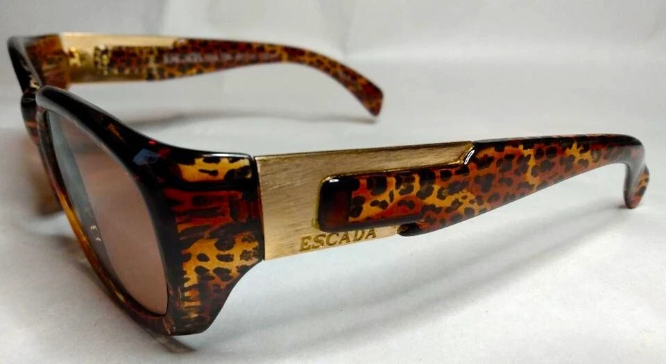 ÓCULOS DE SOL OVAL ESCADA F004 LEOPARDO MARROM DOURADO 55/17/120 VINTAGE FRANÇA - Imagem 4 de 4