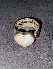 925 Sterling Silver Scrolled Ring with Mother of Pearl Heart size 6 Marked