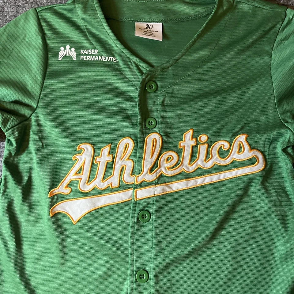 Camiseta de atletismo Oakland talla mediana juvenil hogar blanco logotipo béisbol MLB Foto 3 de 4