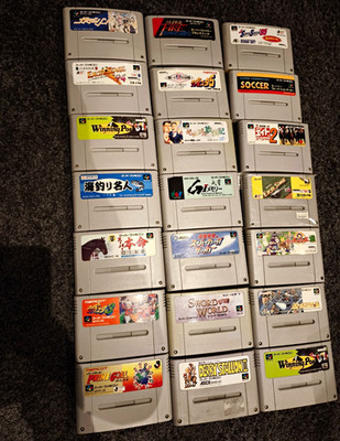 Nintendo Super Famicom Spiele-Konvolut 21 Module/Cartridges NTSC-J Fußball