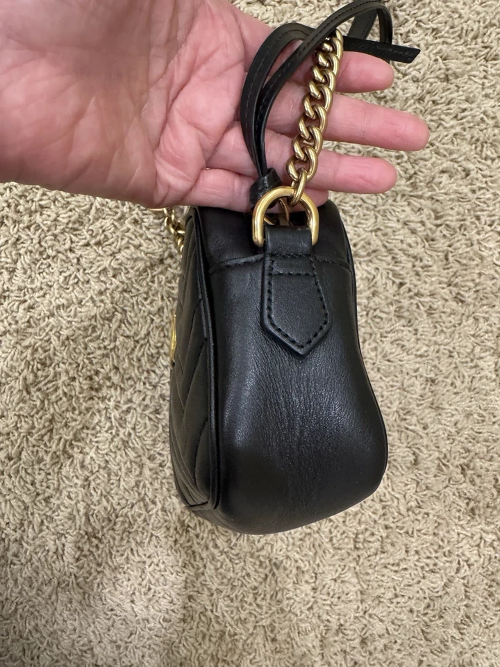 Excelente Usado Autêntico Mini Gucci Marmont Bolsa para Câmera Bolsa Couro Preto - Imagem 4 de 4
