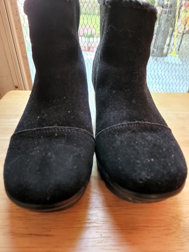 2 inch black wedge booties