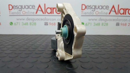 A1698204342 MOTOR ELEVALUNAS DELANTERO IZQUIERDO / 231700 PARA MERCEDES CLASE B - Imagen 2 de 10